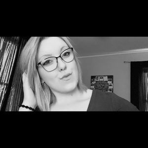 Meet your Posher, Makayla